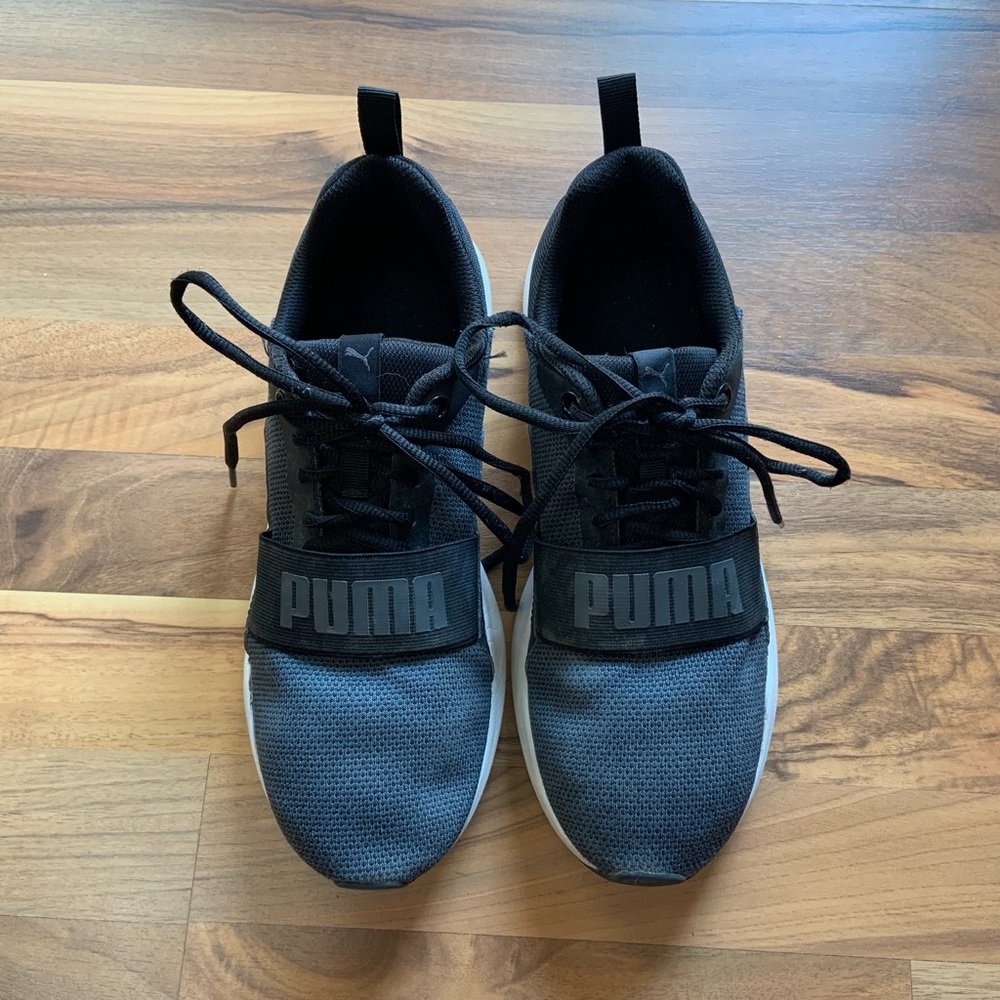 Puma running shoes - men’s size 9